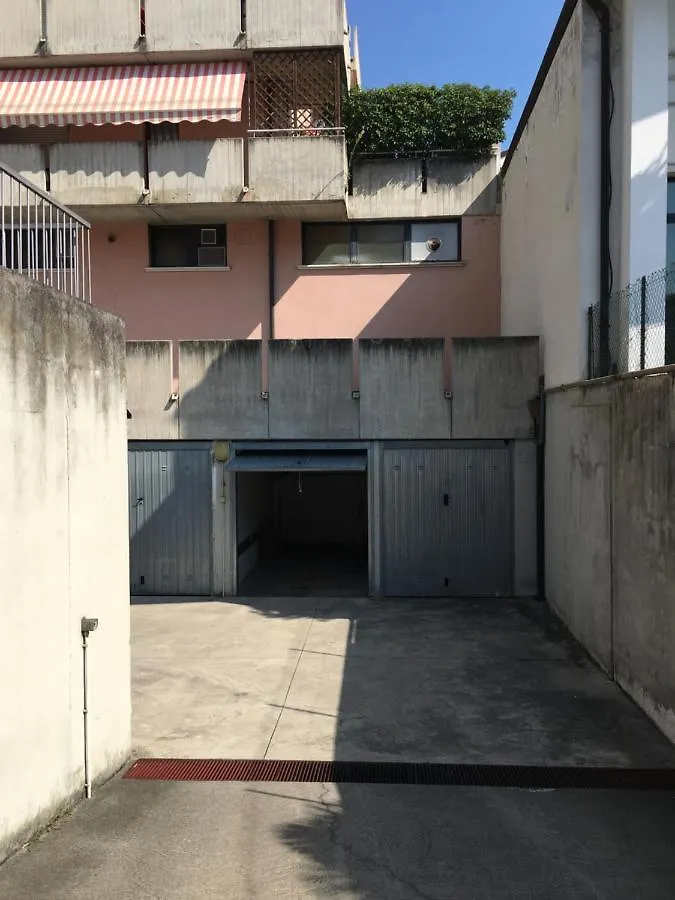 아파트 Appartamento Con Garage Vicino Al Centro 베로나 이탈리아